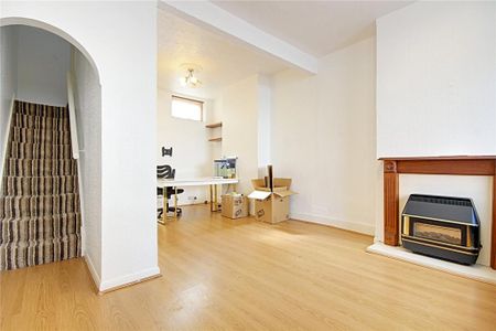 3 bedroom terraced house to rent - Photo 2