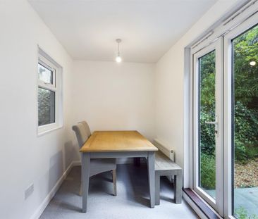 Park Crescent Road, Brighton - Photo 2