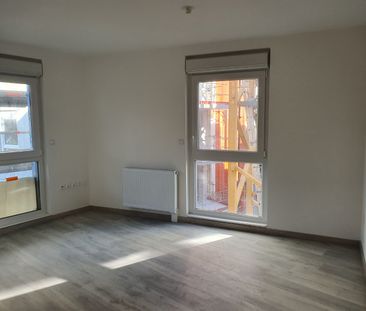 Location Appartement 1 pièce 29m² VALENCIENNES 59300 - Photo 1