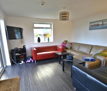 Tolstoi Road, Poole, Dorset, BH14 0QJ - Photo 1