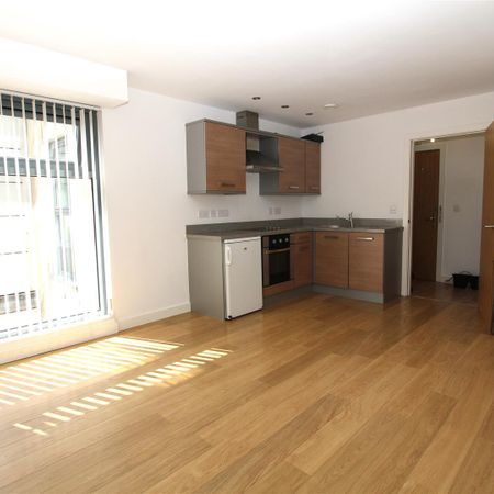 Waterloo Court, Leeds City Centre, LS10 1QN - Photo 3