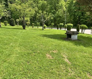 Furnished studio with terrace in the heart of Les Brenets - Photo 5