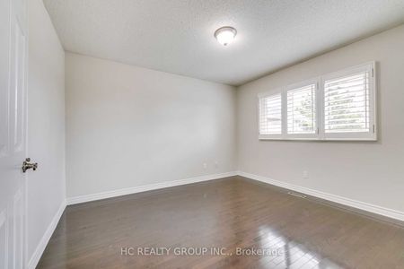 Property For Lease | W7311306 - Photo 2