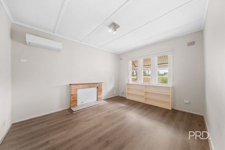 25 The Boulevarde, Kooringal NSW 2650 - Photo 5