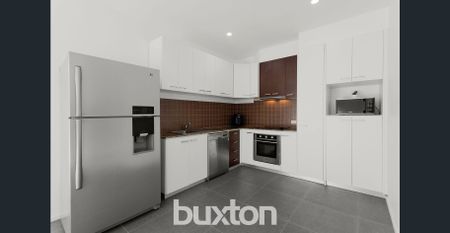 Sand, Shops & Station! - Photo 4