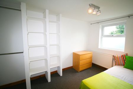 8 Bed Terraced House, Brailsford Road, M14 - Photo 3