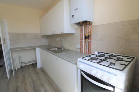 1 bedroom flat to rent - Photo 3