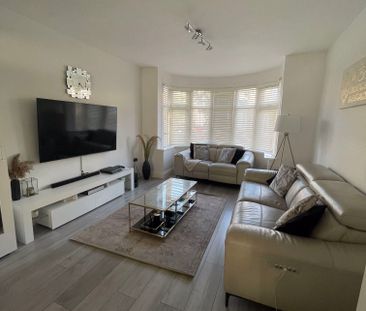 Dorchester Avenue, North Harrow - Photo 1