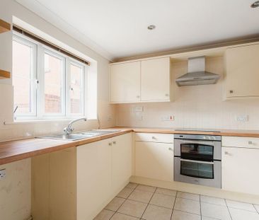 3 bedroom semi-detached house to rent - Photo 6