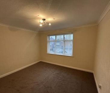 2 bedroom maisonette to rent - Photo 4