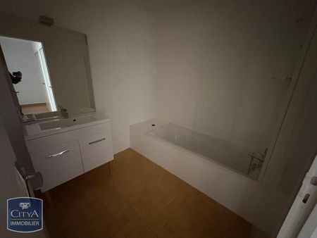 Location Appartement 3 pièces 92m² ST ETIENNE 42000 - Photo 5