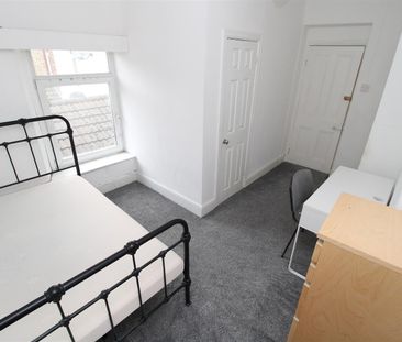 Room For Rent John Street, Pontypridd - Photo 5