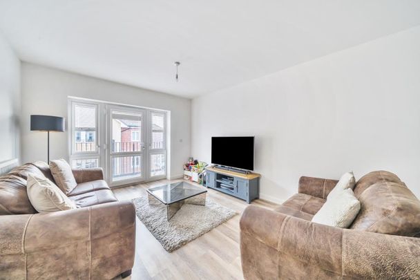 Bell Farm Way, Walton-on-Thames - 1 bedroomProperty for lettings - Seymours - Photo 1