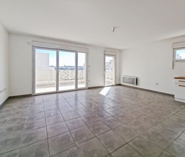 Appartement Marseille 4 pieces 82m² - Photo 2