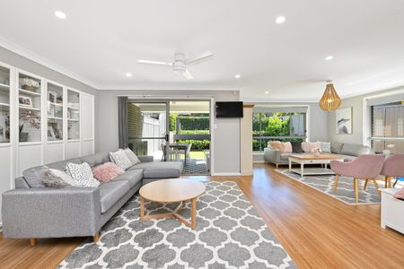 33 Carrington Avenue, Mortdale NSW 2223 - House For Rent | Domain - Photo 5