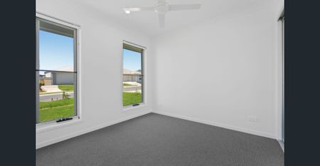 Move-In Ready, Brand-New Home in Pebble Creek! - Photo 2