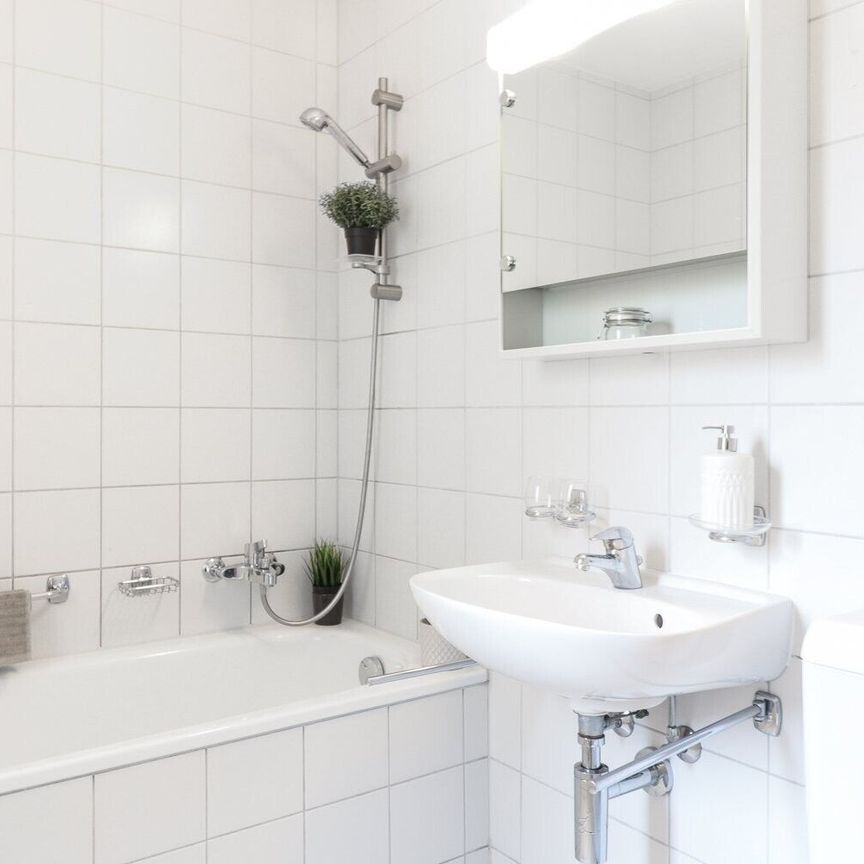 3.5-ZW à 79 m² zuoberst im 2. OG - Foto 1