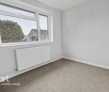 3 bedroom semi-detached bungalow to rent - Photo 2