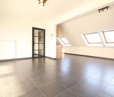 Appartement te huur - foto 1