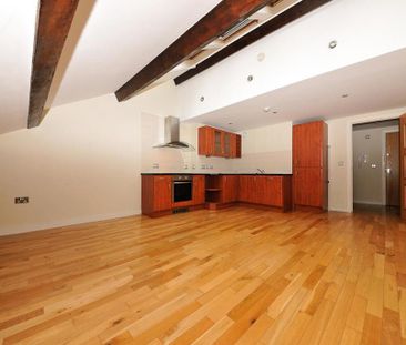 2 bedroom flat to rent - Photo 2