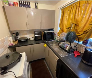 Studio Flat, Barnsdale Road, LE4 - Photo 3