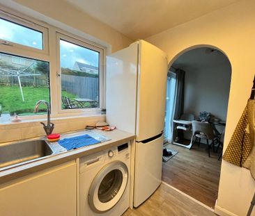 2 bedroom semi-detached house to rent - Photo 2