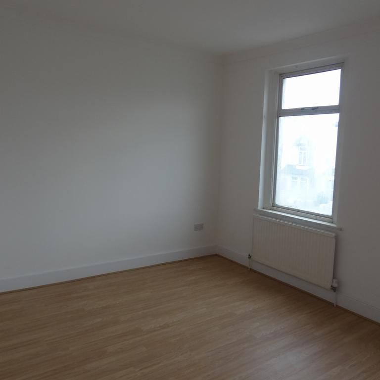 5 bedroom terraced house to rent - Photo 1