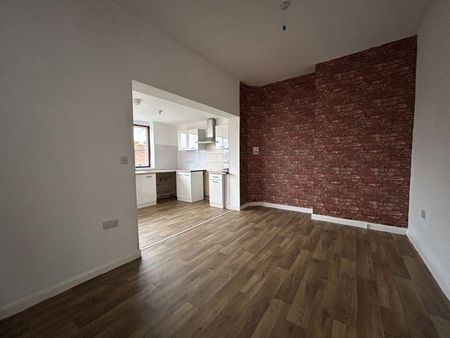 2 bedroom terraced house to rent - Photo 5