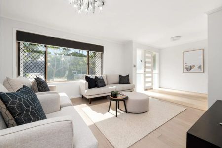 The Perfect Blend of Modern Convenience and Comfort - Photo 4