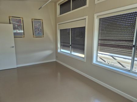 9A Thomas Mitchell Drive, Wodonga VIC 3690 - House For Rent | Domain - Photo 5