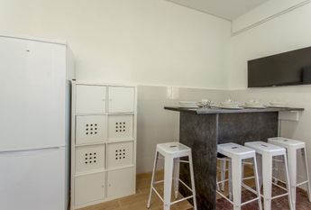 Room with views in Avenida Gran Vía Germanías