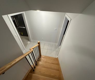 For Lease - 6 La Reine Avenue, Richmond Hill, Ontario - Photo 6