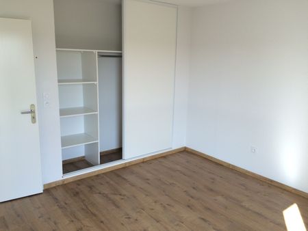 Location Appartement 2 pièces 41m² ROYAN 17200 - Photo 2
