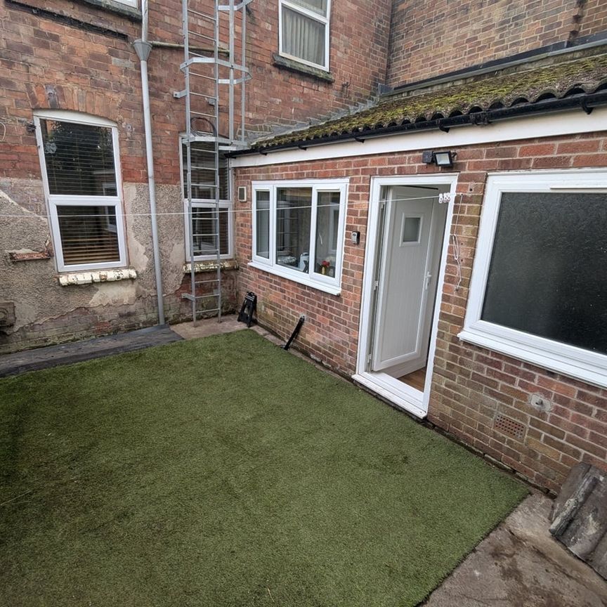 Studio Flat, Castle St, NG2 - Photo 1