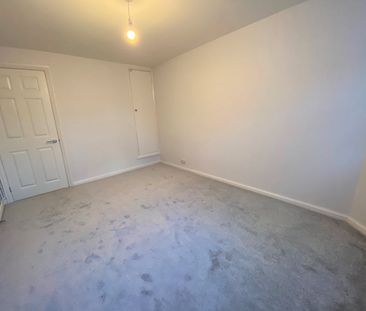 2 Bed Flat, Leamington Park, W3 - Photo 5