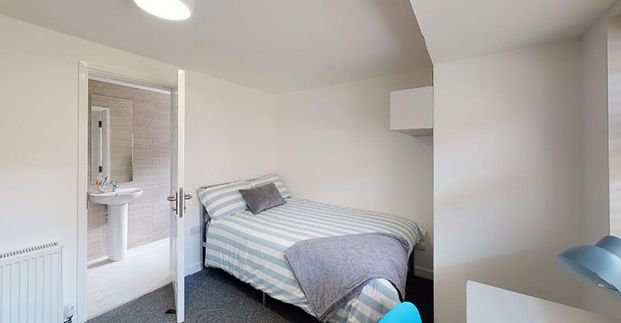 Flat 2, 31 Croxteth Grove, Sefton Park - Photo 1