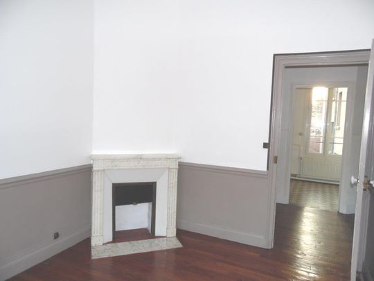 Location Appartement 2 pièces 42m² VICHY 03200 - Photo 1