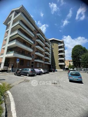 Trilocale in Affitto in Via Attilio Cassoni 18 a Milano - Photo 1