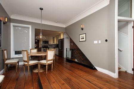 Toronto Furnished House for Rent - Incredible 3 Bedroom, 2 Bathroom with Original Details in Queen West - Photo 5