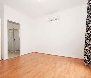 Spacious Home with Two Living Areas + Study - Photo 4