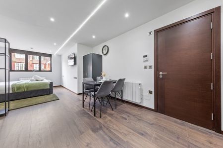 1 Bed Flat, Woodstock Road, NW11 - Photo 4