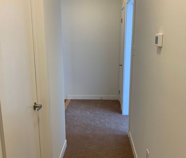 Condo Townhouse For Lease | E8113978 - Photo 4