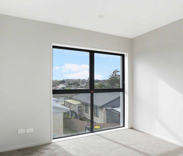 Four bedroom home in Manukau! - Photo 5
