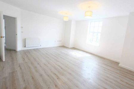 Flat 3, Bishops Terrace Mill Street, Maidstone, Maidstone, ME15 6NQ - Photo 2