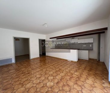 Location Appartement 4 pièces 80m² PUGET VILLE 83390 - Photo 1