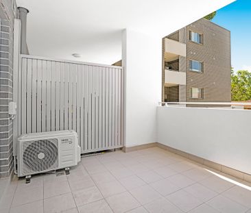 210/344 Great Western Highway Wentworthville - Photo 2