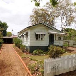 33 Moloney St, 4350, North Toowoomba - Photo 2