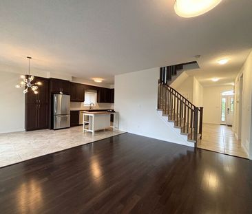 $2,949 / 3 br / 2.5 ba / 23 Irongate dr - Photo 4