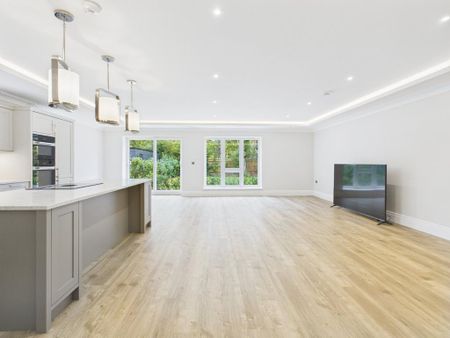 3 bedroom apartment to rent - Photo 2