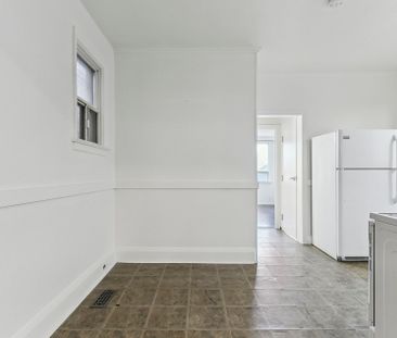 For Lease - 279 Cedarvale Avenue Unit# Upper, Toronto, Ontario - Photo 4